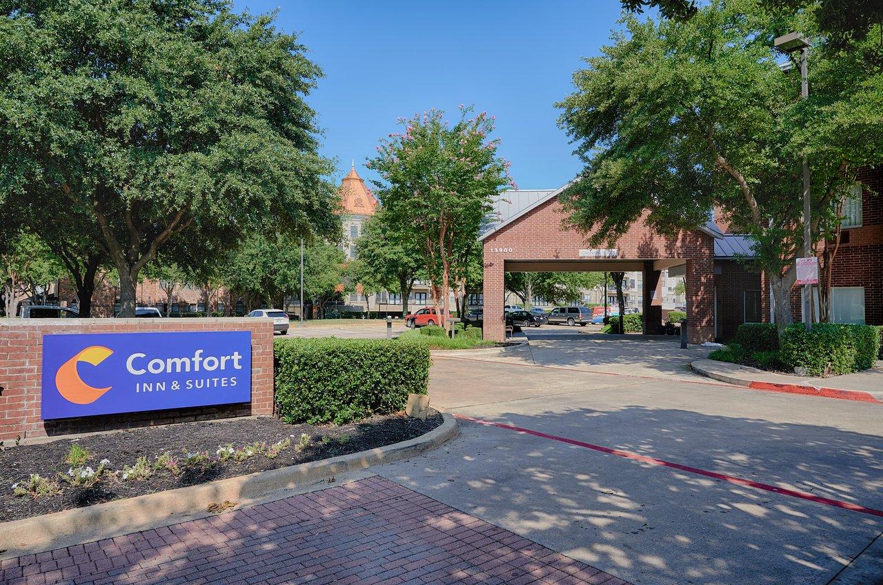 Comfort Inn & Suites North Dallas-Addison Exterior photo
